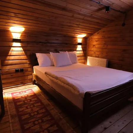 Lodge Orman Koskleri